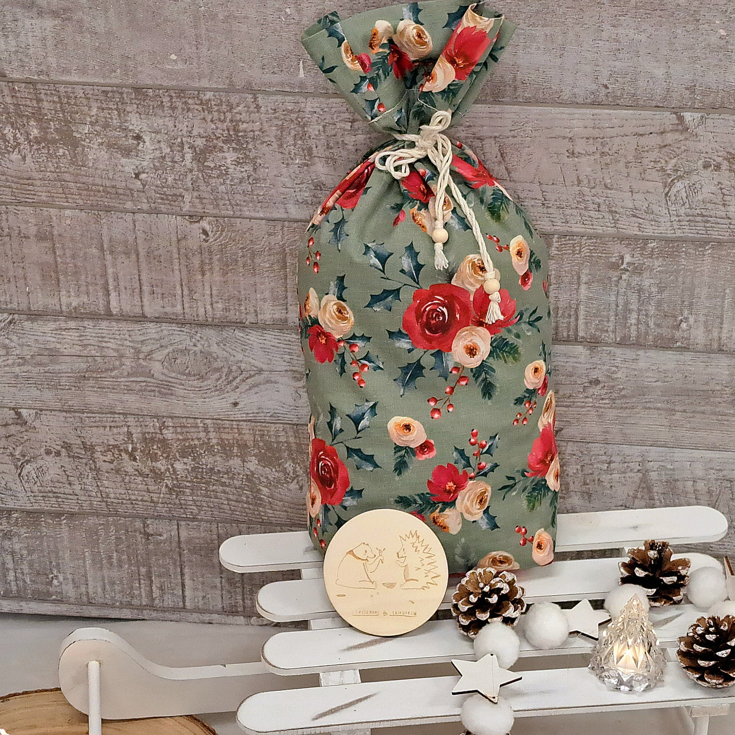Weihnachtssackerl, Nikolaussackerl, Alternative zu Geschenkspapier, Weihnachtsblumen