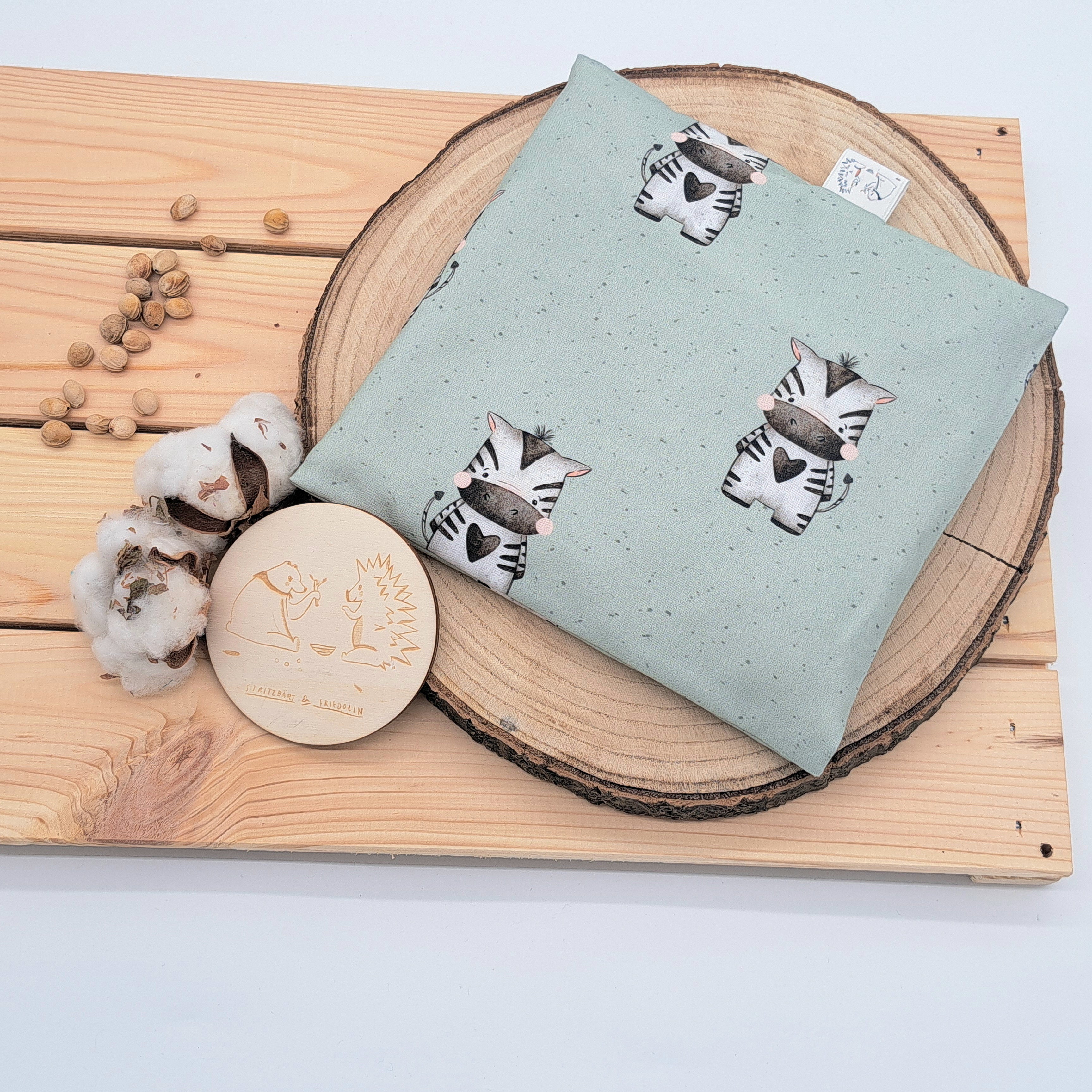 Kirschkernkissen, Kissen, 20x20, Wärmekissen, praktisch, gegen Wehwehchen, Wärmflaschenersatz, leicht