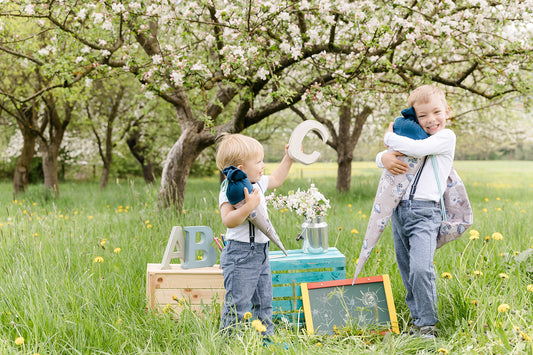 Schultüte aus Stoff inkl. Papprohling, Kuschelkissen und Lesehilfe-Lineal